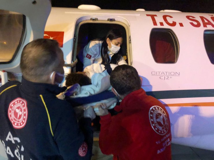 Yüzünden parça kopan Serdar, ambulans uçakla götürüldüğü Antalya'da ameliyat edildi