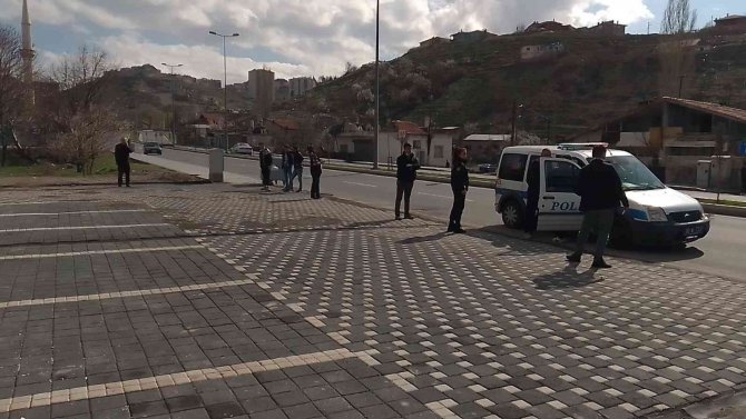 11. kattan düşen genç kız ağır yaralandı