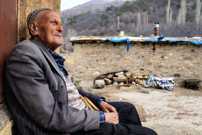 Ağaçlandırma seferberliğinin kahramanı 2 kardeş eserleri ormanla gurur duyuyor