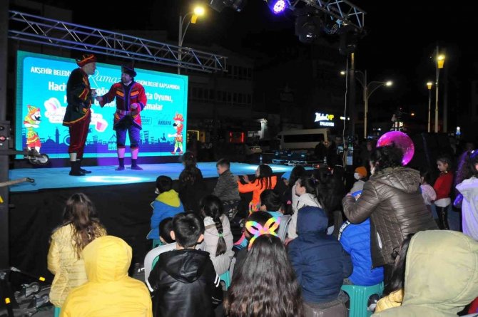 Akşehir Belediyesinin geleneksel Ramazan eğlencelerine yoğun ilgi