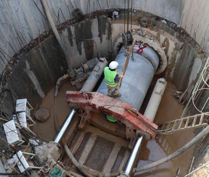 Başkan Altay: “Gazze Caddesi-Tıp Fakültesi Kolektör Hattı tamamlandı”