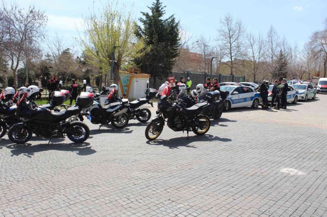 Siren sesleri: Dosta güven düşmana korku