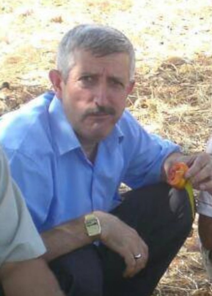 Kendisini subay olarak tanıtıp baba ile oğlunu dolandırdı, hem hapis hem para cezası aldı