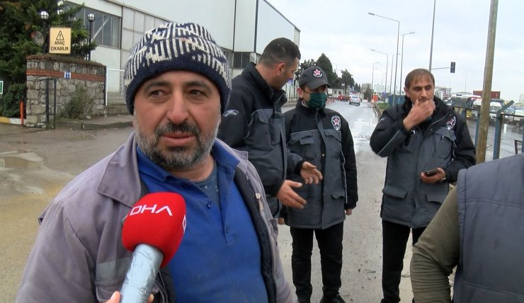 Kontrolden çıkan kamyonet devrildi