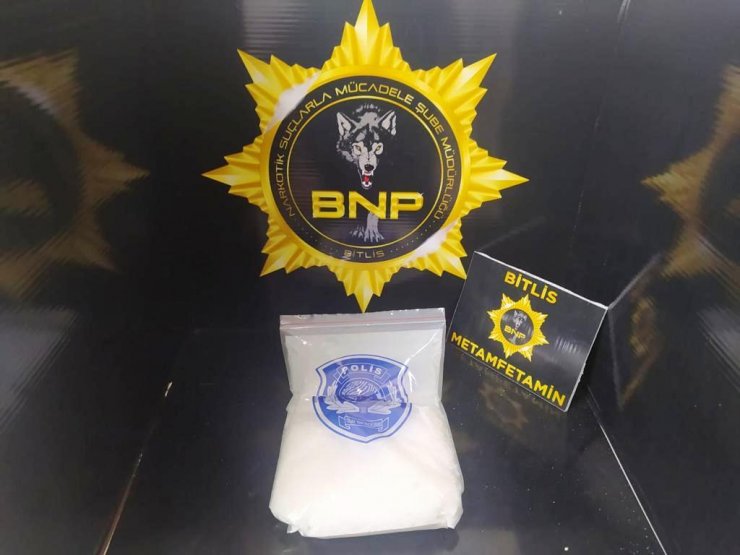 Otobüs yolcusunun elindeki oyuncak ayı ile uyuşturucu sevkiyatı; 2 gözaltı