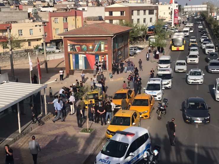 Şanlıurfa İl Göç İdaresinin camlarını kıran 15 şüpheliye gözaltı