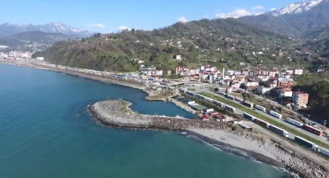 Sarp Sınır Kapısında tır kuyruğu