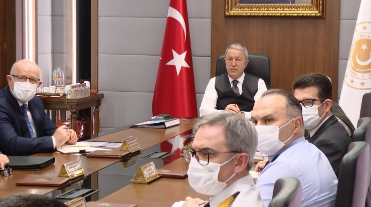 Bakan Akar'dan mayınla mücadele açıklaması 