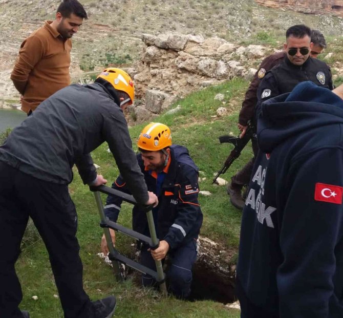 Boş su kuyusuna düşen genç AFAD ekipleri tarafından kurtarıldı
