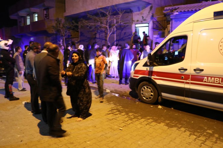 Çocukları tartışan aileler birbirine girdi