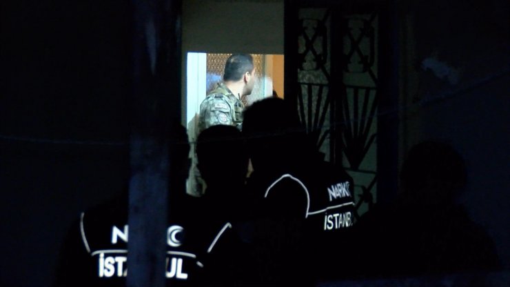 İstanbul'da uyuşturucu tacirlerine yönelik operasyon