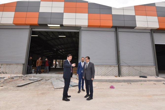 Karatay’da GES projeli kapalı pazar marketlerin yapımında sona gelindi
