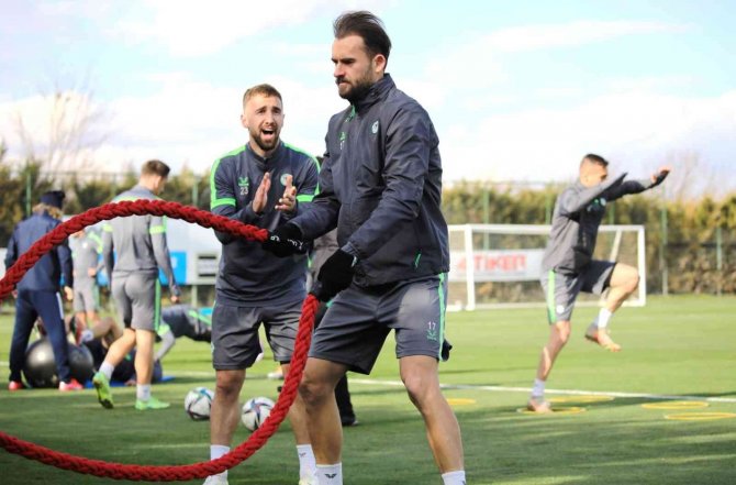 Konyaspor Gaziantep FK maçına hazırlanıyor