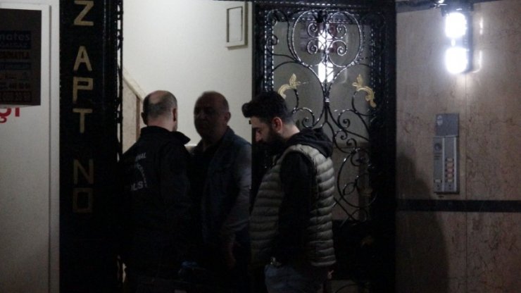 Miras tartışmasında ablasını tabancayla vurdu 