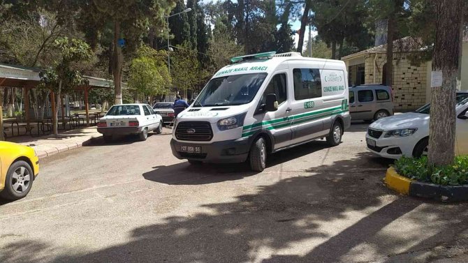 Nefes borusuna ceviz kaçan 2,5 yaşındaki çocuk hayatını kaybetti