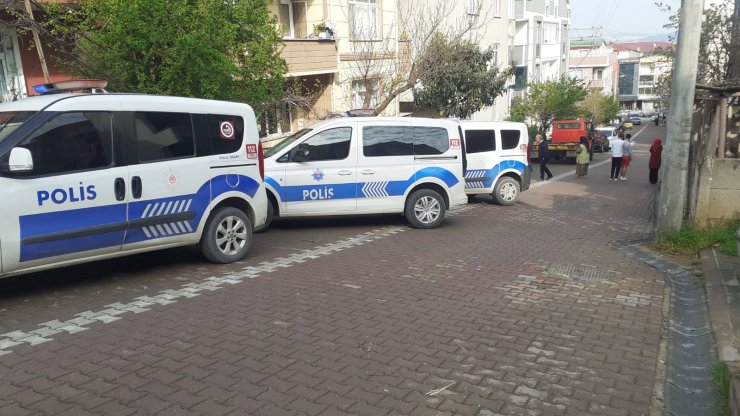 Otomobilden açılan ateşte, bacağından vuruldu