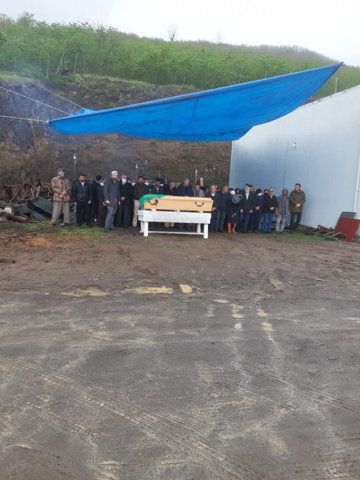 Öznur'un şüpheli ölümünü otopsi aydınlatacak