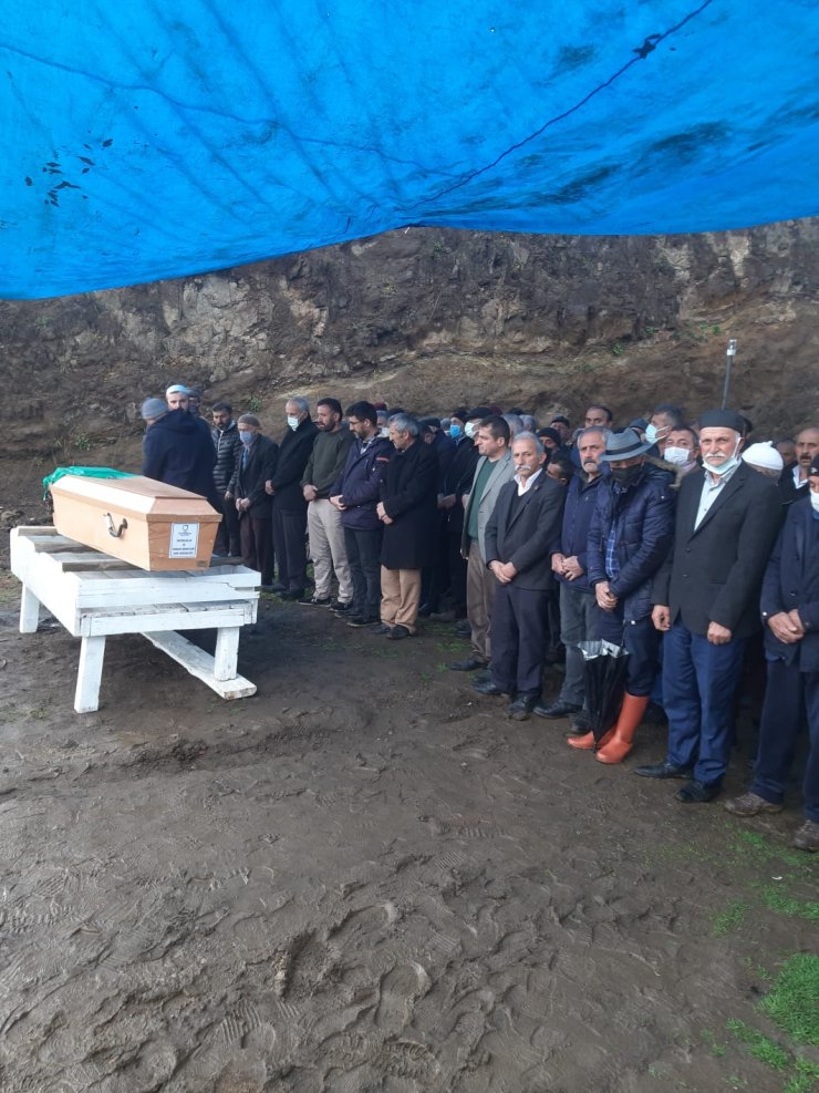 Öznur'un şüpheli ölümünü otopsi aydınlatacak