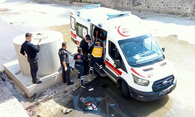 Polisten kaçan gasp şüphelisi bacağını kırdı