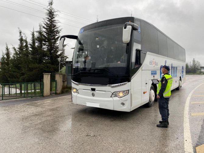 Yolcu ve yük taşıyan araçlara sıkı denetim