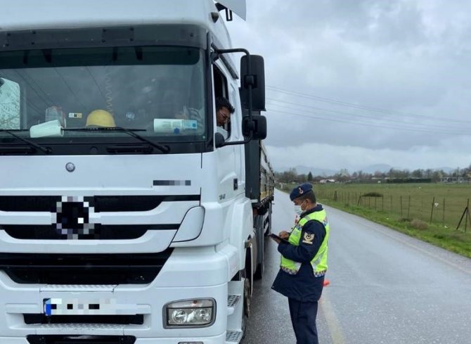 Yolcu ve yük taşıyan araçlara sıkı denetim