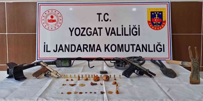 23 adet tarihi eser ele geçirildi