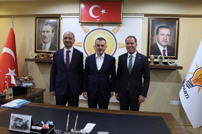 AK Parti Genel Başkan Yardımcısı Kandemir, AK Parti Kilis İl Başkanlığını ziyaret etti