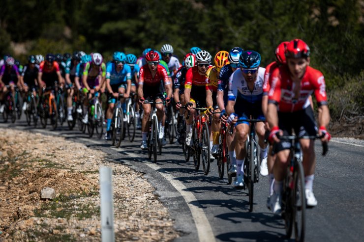 Bakan Kasapoğlu: Pek çok branşta kalitemiz, rekabet gücümüz var