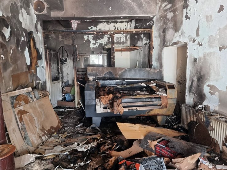 Kadın girişimcinin 5 yıllık emeği, yarım saatlik yangında kül oldu