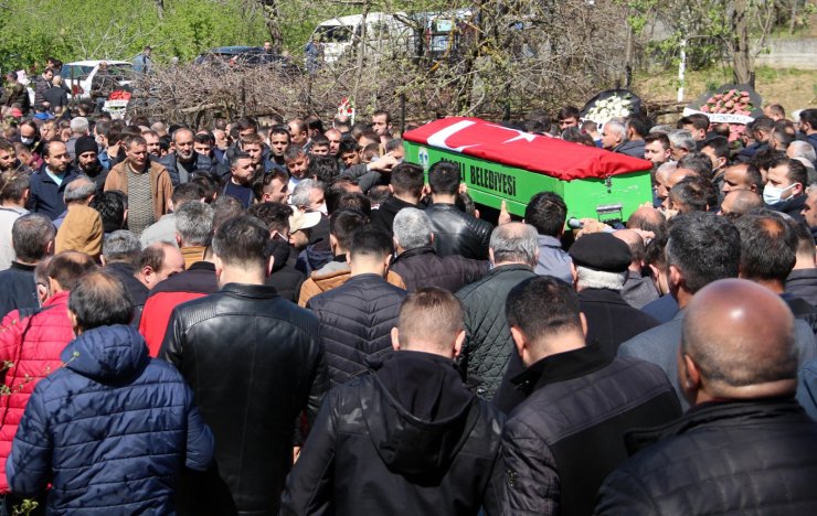 Maden ocağındaki iş kazasında ölen işçi toprağa verildi