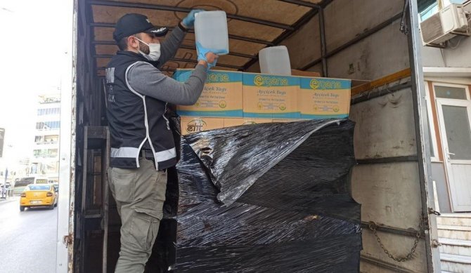 Merdiven altı sahte alkol üreticilerine operasyon: 7 gözaltı