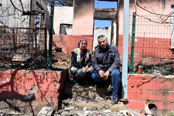 Tüp bebek için biriktirdikleri 100 bin lira, evleriyle birlikte yandı