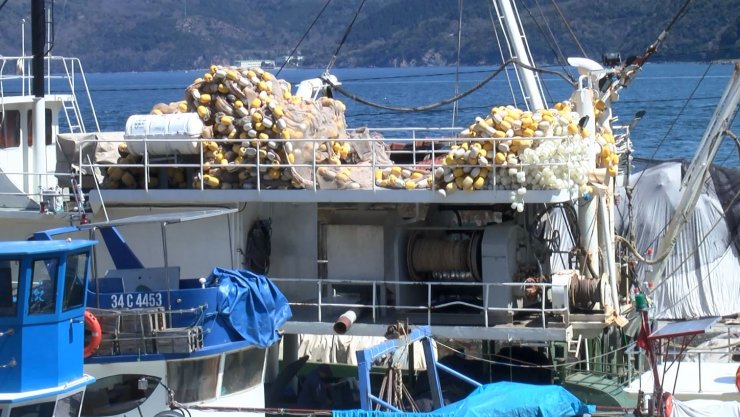 Balıkçılar: Mayın yüzünden 15 gün erken paydos ettik