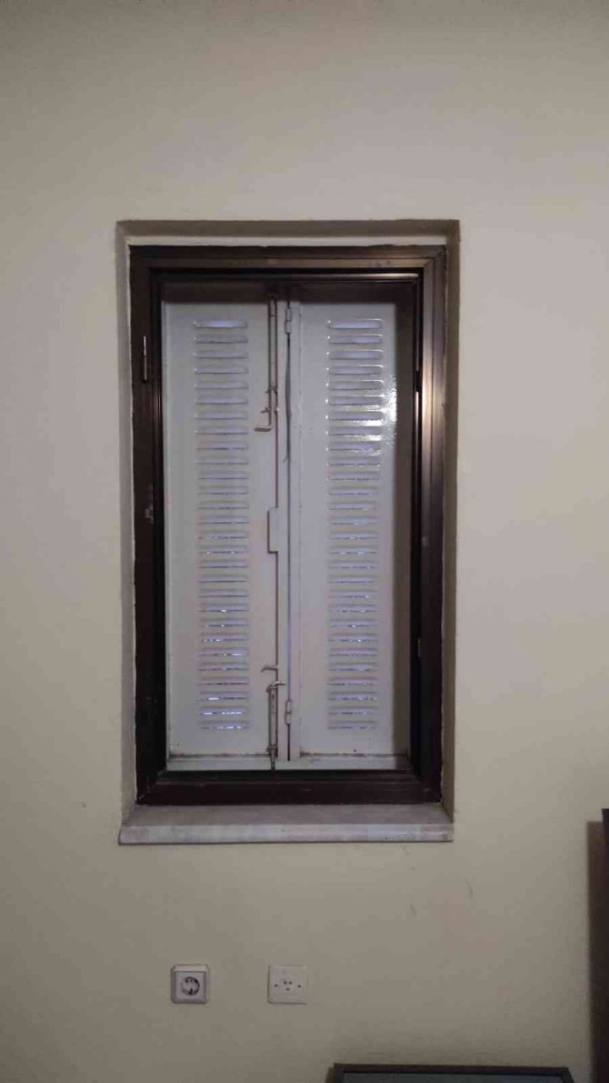 Çalınmadık bir tek mutfak penceresi kaldı