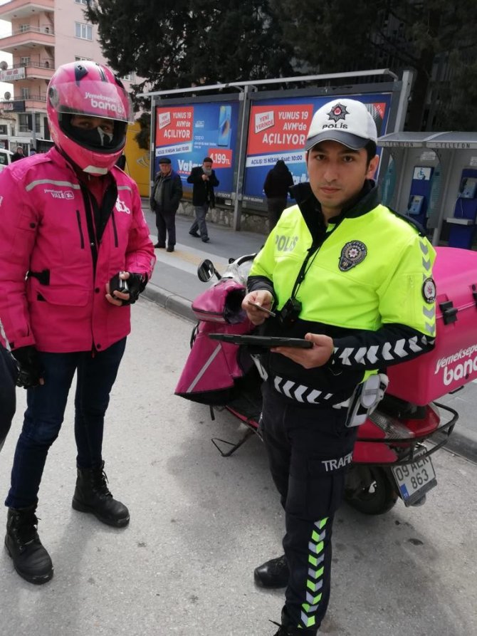 Çorum’da motosiklet sürücüleri denetlendi
