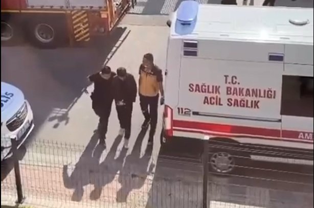 Eşinin evde rehin aldığı Beyza'yı komşuların çağırdığı polis kurtardı