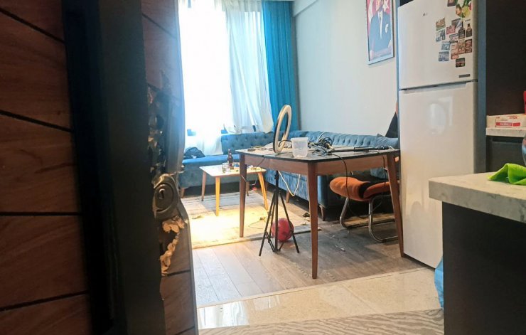 Eşinin evde rehin aldığı Beyza'yı komşuların çağırdığı polis kurtardı