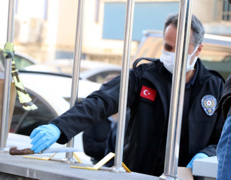 Kayseri'de trafikte yol verme kavgası: 3 yaralı
