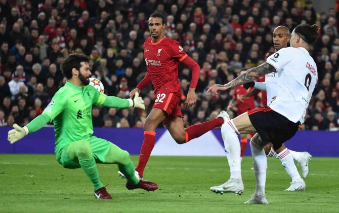 Liverpool yarı finalde