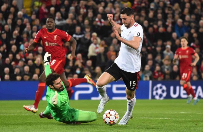 Liverpool yarı finalde