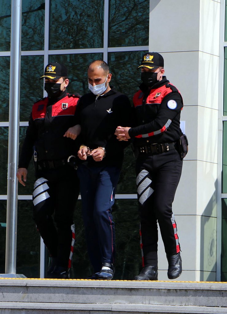 Tacizle suçlayıp öldürdü; 'sapıktı' notu bıraktı