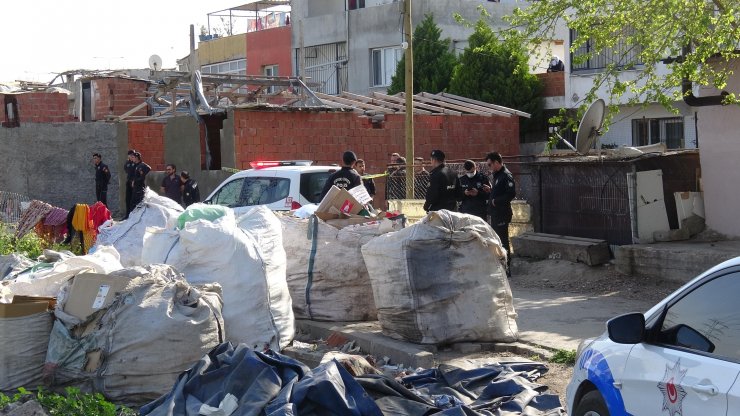 Baba- oğul, husumetlilerini tüfekle öldürdü