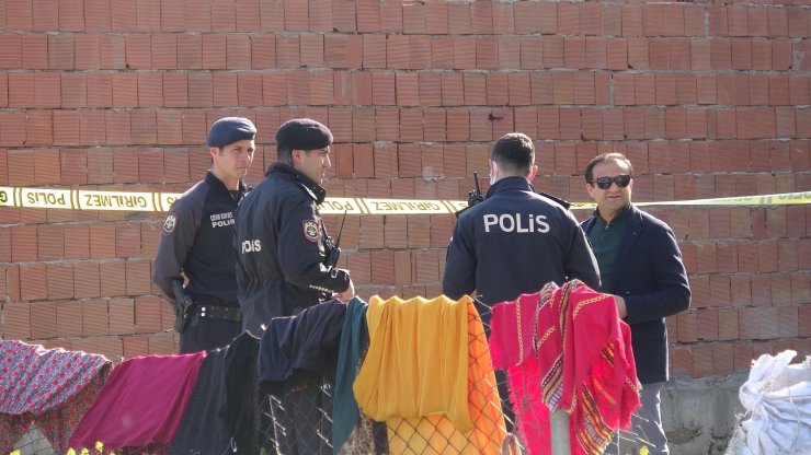 Baba- oğul, husumetlilerini tüfekle öldürdü