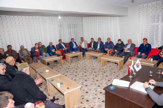 Başkan Kavuş Ramazan’da mahalle ziyaretlerini sürdürüyor