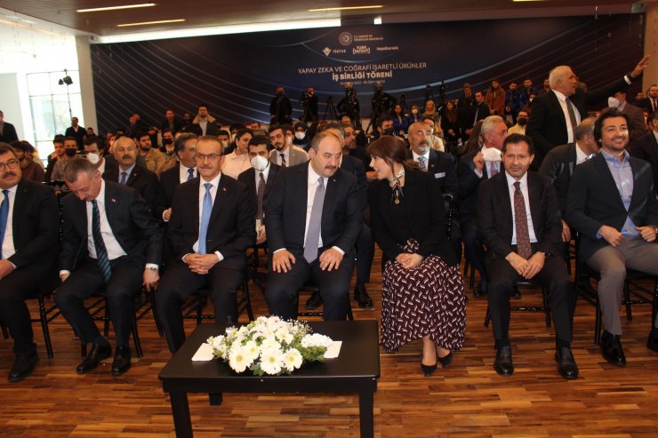 Bilişim Vadisi'nde yapay zeka ve coğrafi işaretli ürünlerde iş birliği imzaları atıldı