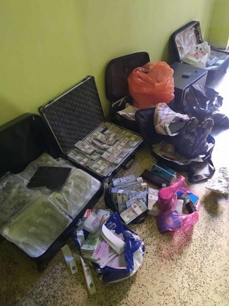 Çiftçiyi 60 bin dolar dolandıran Kamerunlu firari şüpheli de yakalandı