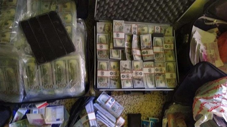 Çiftçiyi 60 bin dolar dolandıran Kamerunlu firari şüpheli de yakalandı