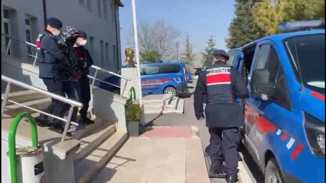 Dolandırıcılık şüphelisi firari Kamerunlu yakalandı