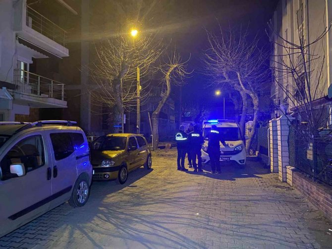 Eşini göğsünden bıçaklayarak ağır yaralayan alkollü şahıs tutuklandı