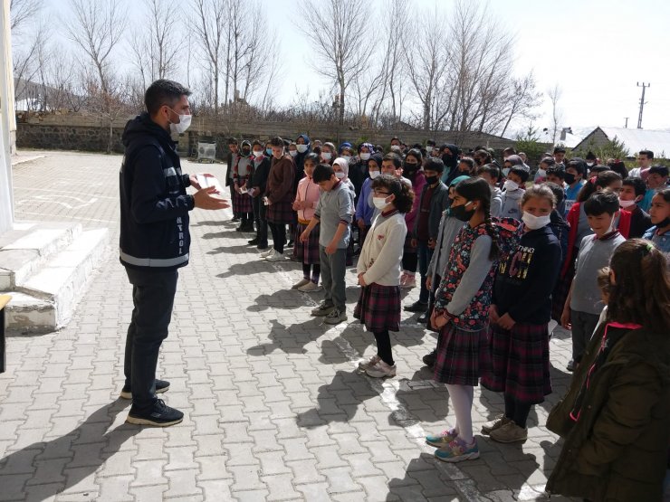 inci kefalinin korunması için okullarda eğitim veriliyor